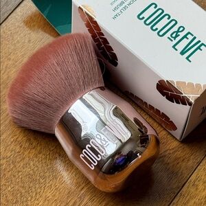 Coco & Eve Self-Tan Face Kabuki Brush